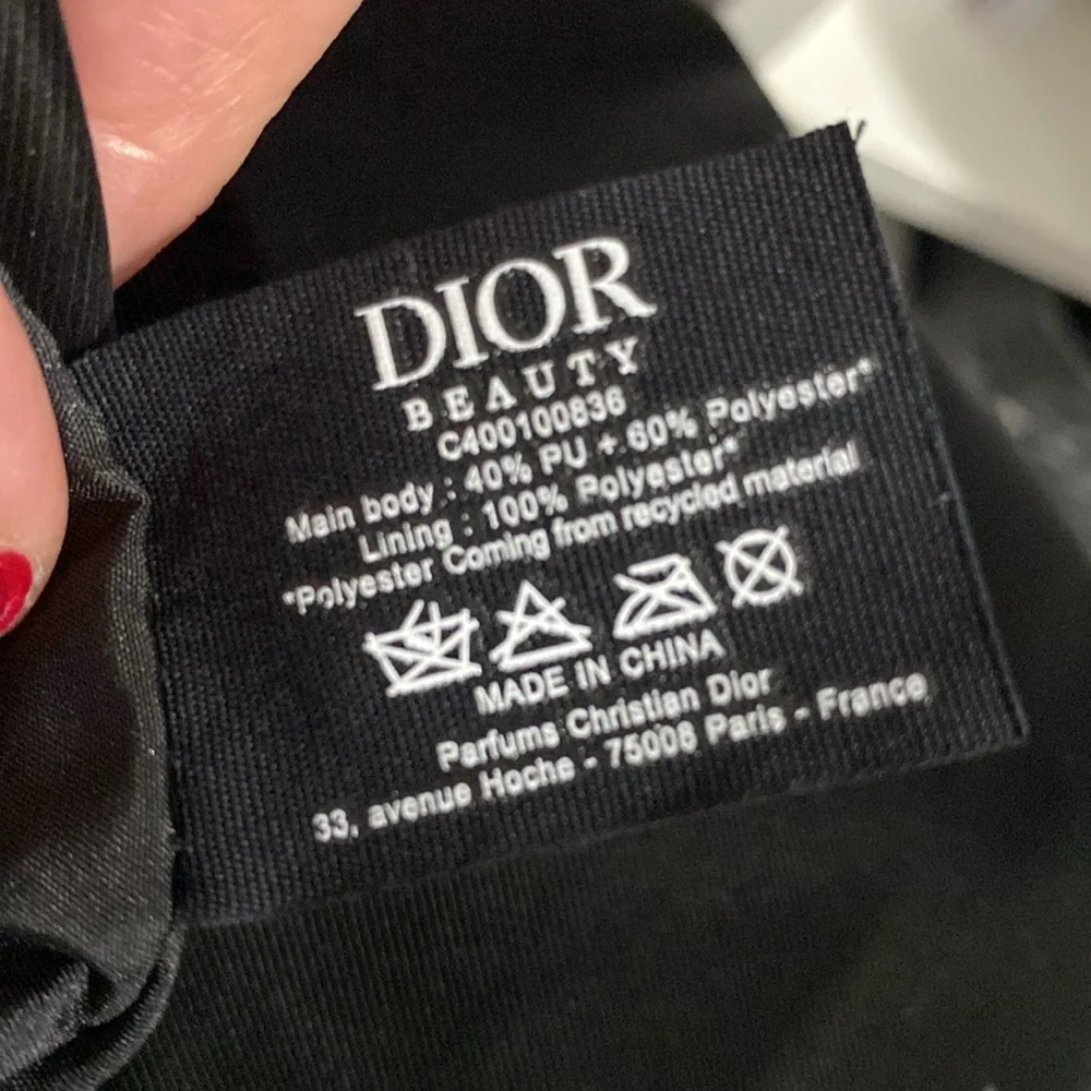 Dior Beauty Black Bag - Picture 13 of 13